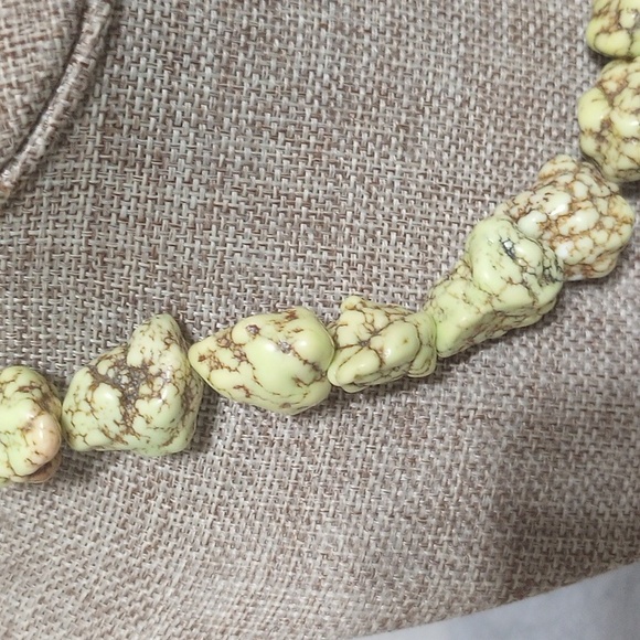 800 Silver & Stone Necklace - Picture 2 of 6